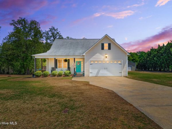 8738 Buckhorn Way , Kenly, NC 27542