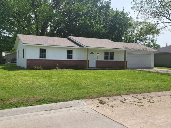 605 E Street SE, Miami, OK 74354