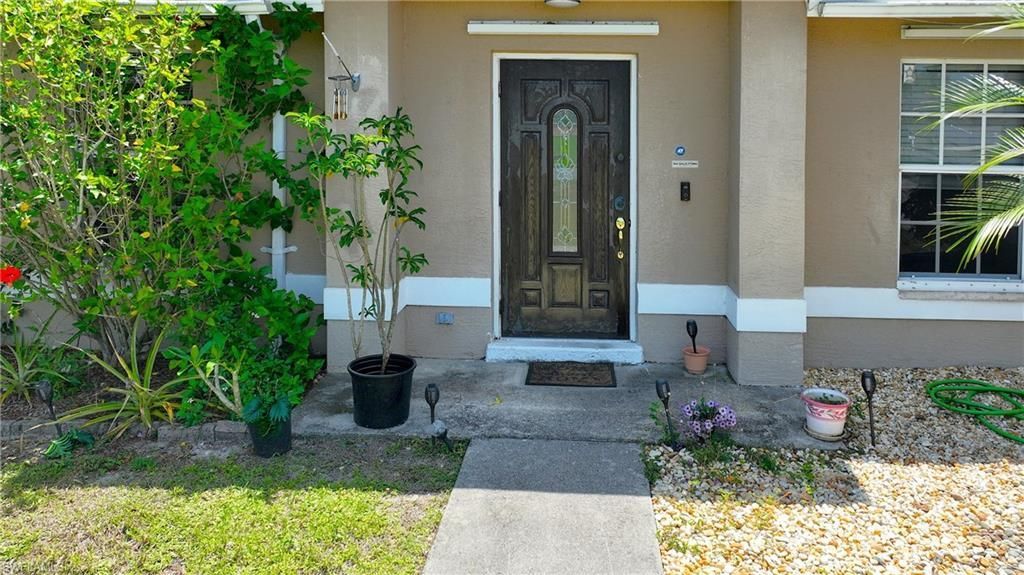 97 Blackstone Dr, Fort Myers, FL 33913 Photo