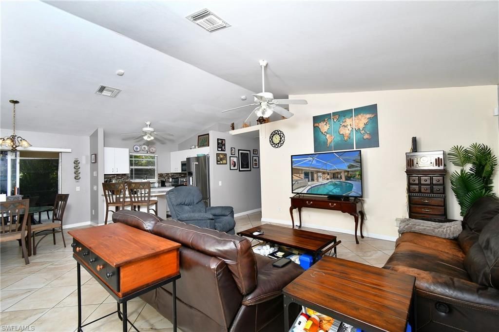 97 Blackstone Dr, Fort Myers, FL 33913 Photo