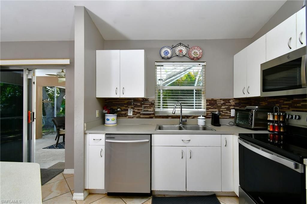 97 Blackstone Dr, Fort Myers, FL 33913 Photo
