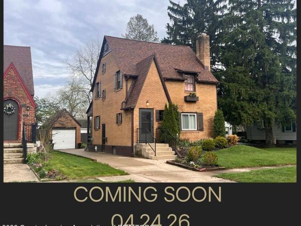 1017 S Grinnell Street, Jackson, MI 49203