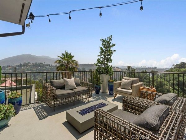 7010 Loyal Trail, Los Angeles, CA 90068
