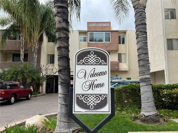 5325 Newcastle, Encino, CA 91316