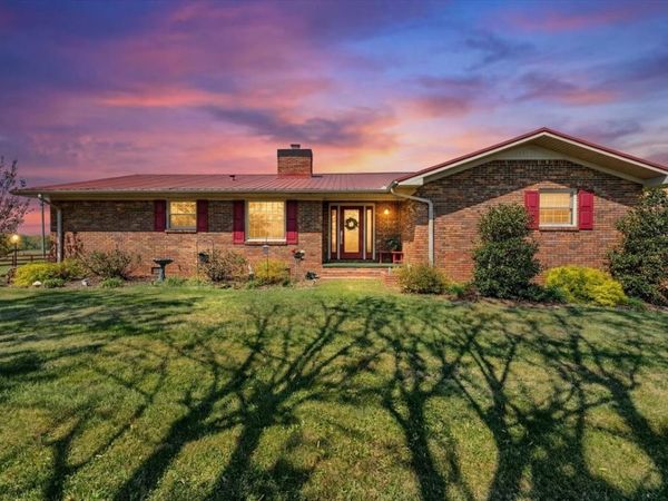 1435 Hennessee Bridge Rd, Rock Island, TN 38581