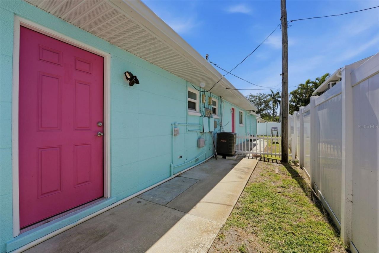 4515-4517 103rd Street Court W, Bradenton, FL 34210 Photo