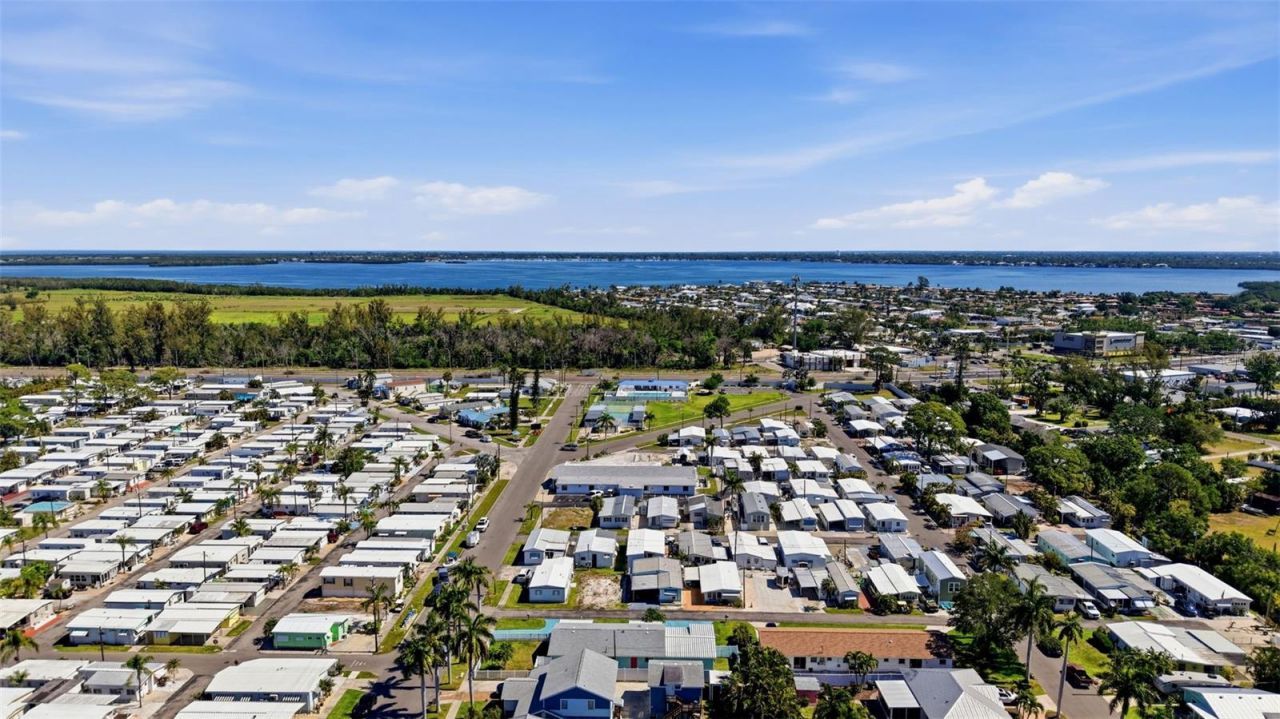 4515-4517 103rd Street Court W, Bradenton, FL 34210 Photo