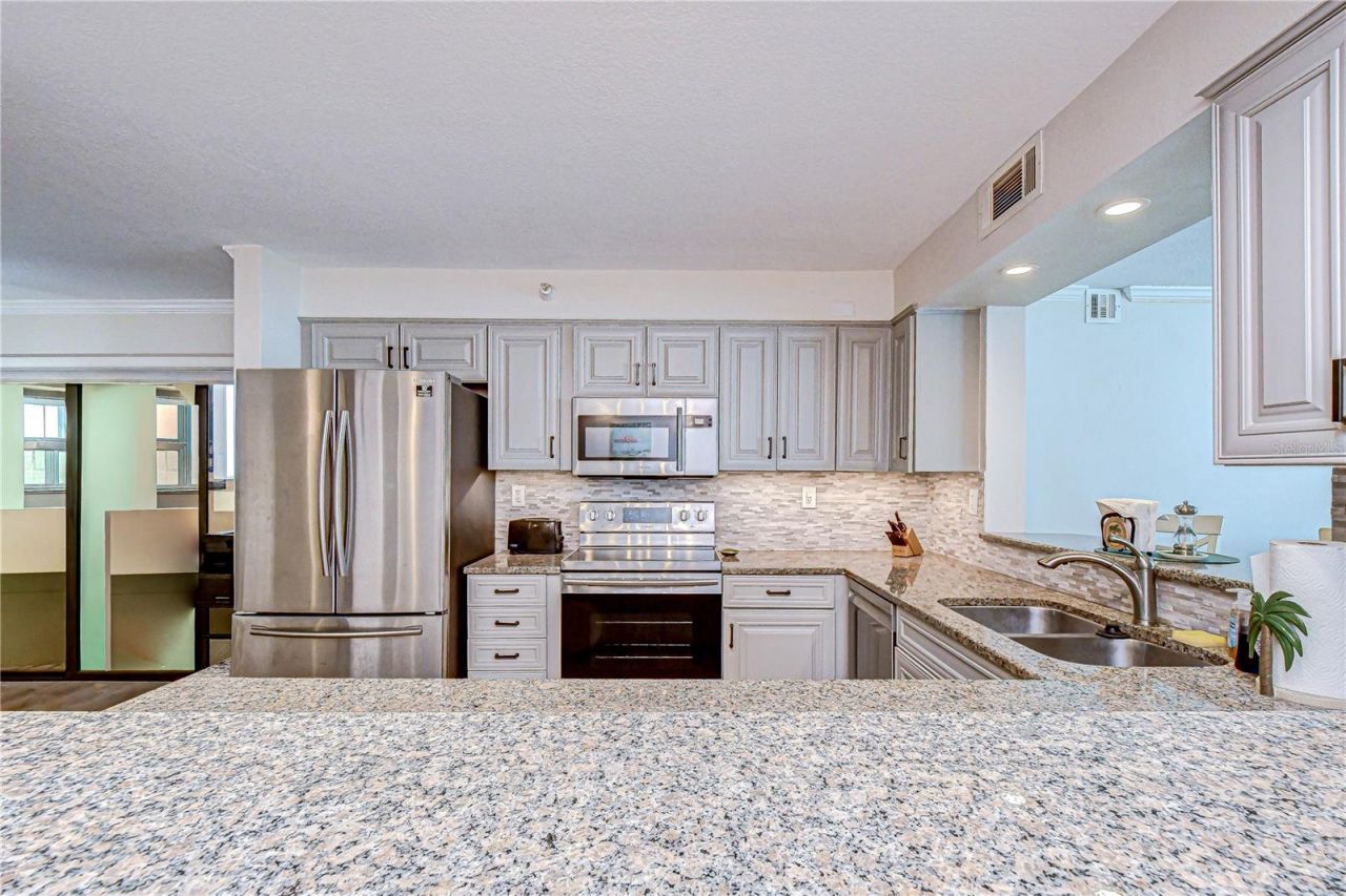 2413 Bayshore Boulevard, Unit 1003, Tampa, FL 33629 Photo