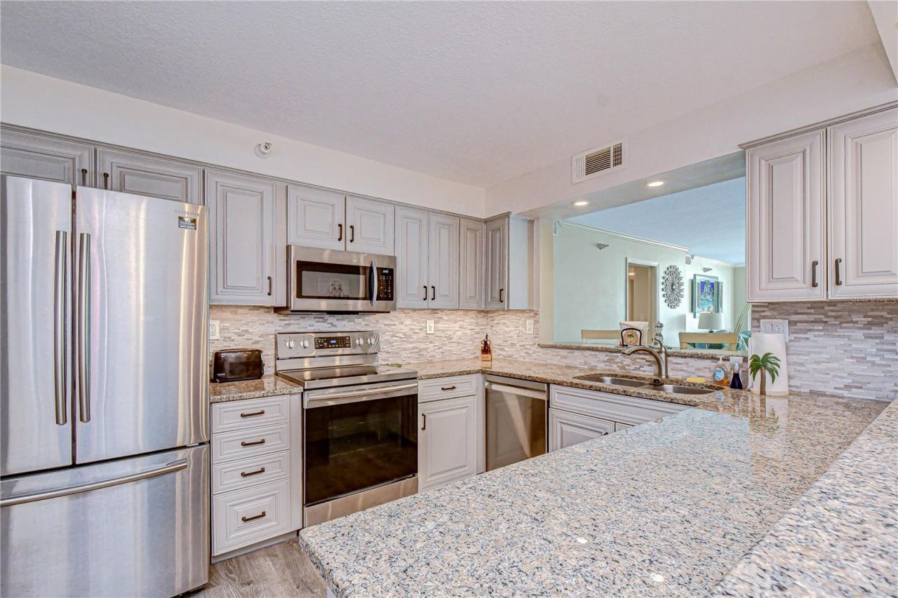 2413 Bayshore Boulevard, Unit 1003, Tampa, FL 33629 Photo