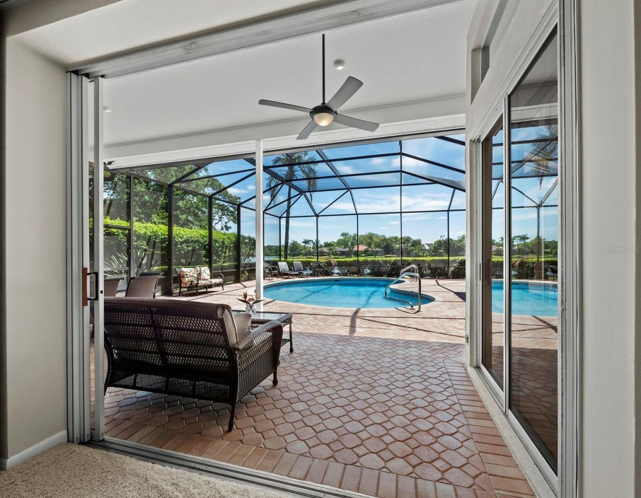 8615 Woodbriar Drive, Sarasota, FL 34238 Photo