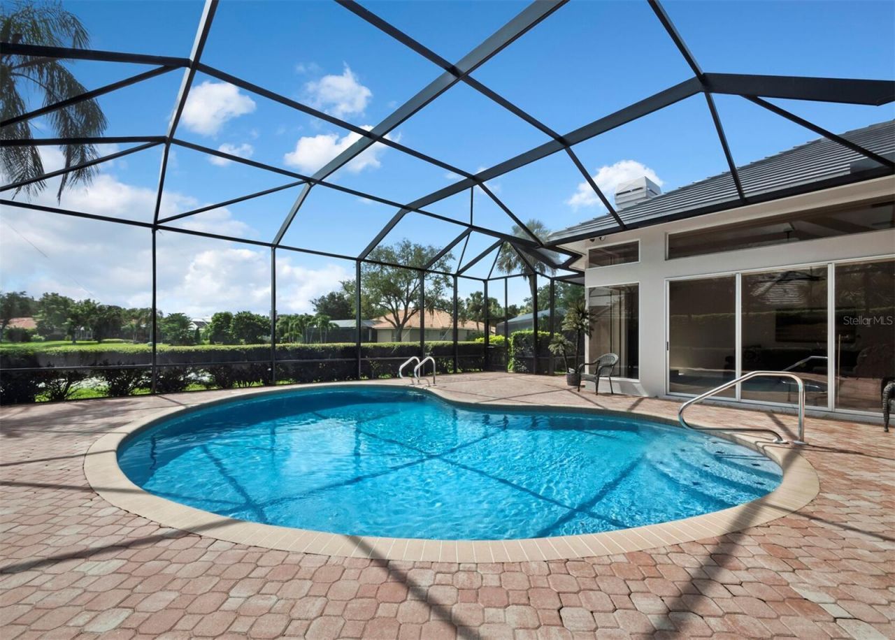 8615 Woodbriar Drive, Sarasota, FL 34238 Photo