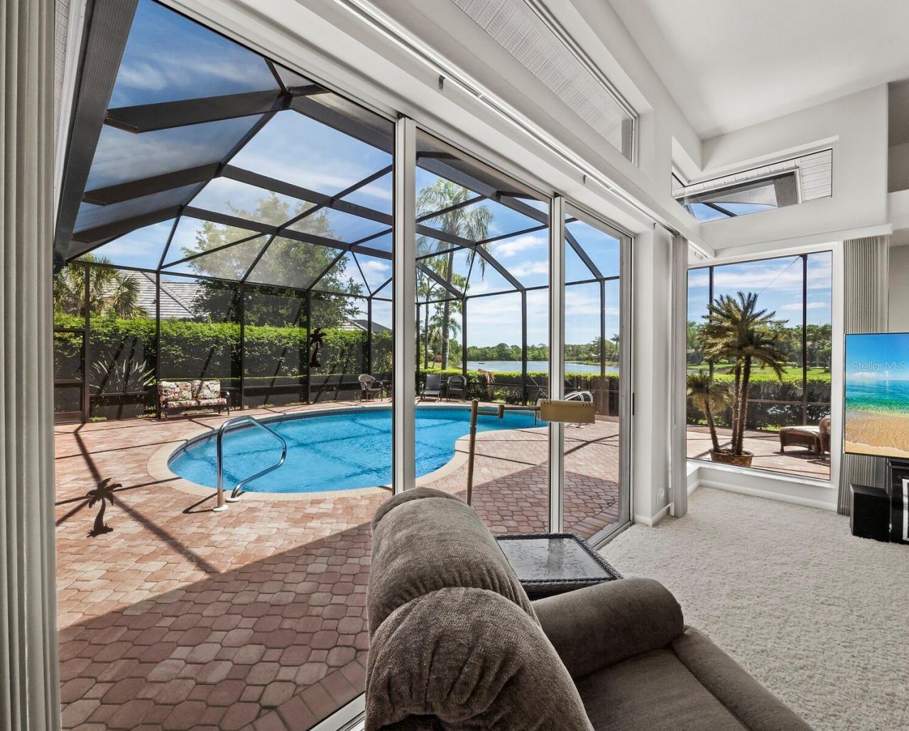 8615 Woodbriar Drive, Sarasota, FL 34238 Photo