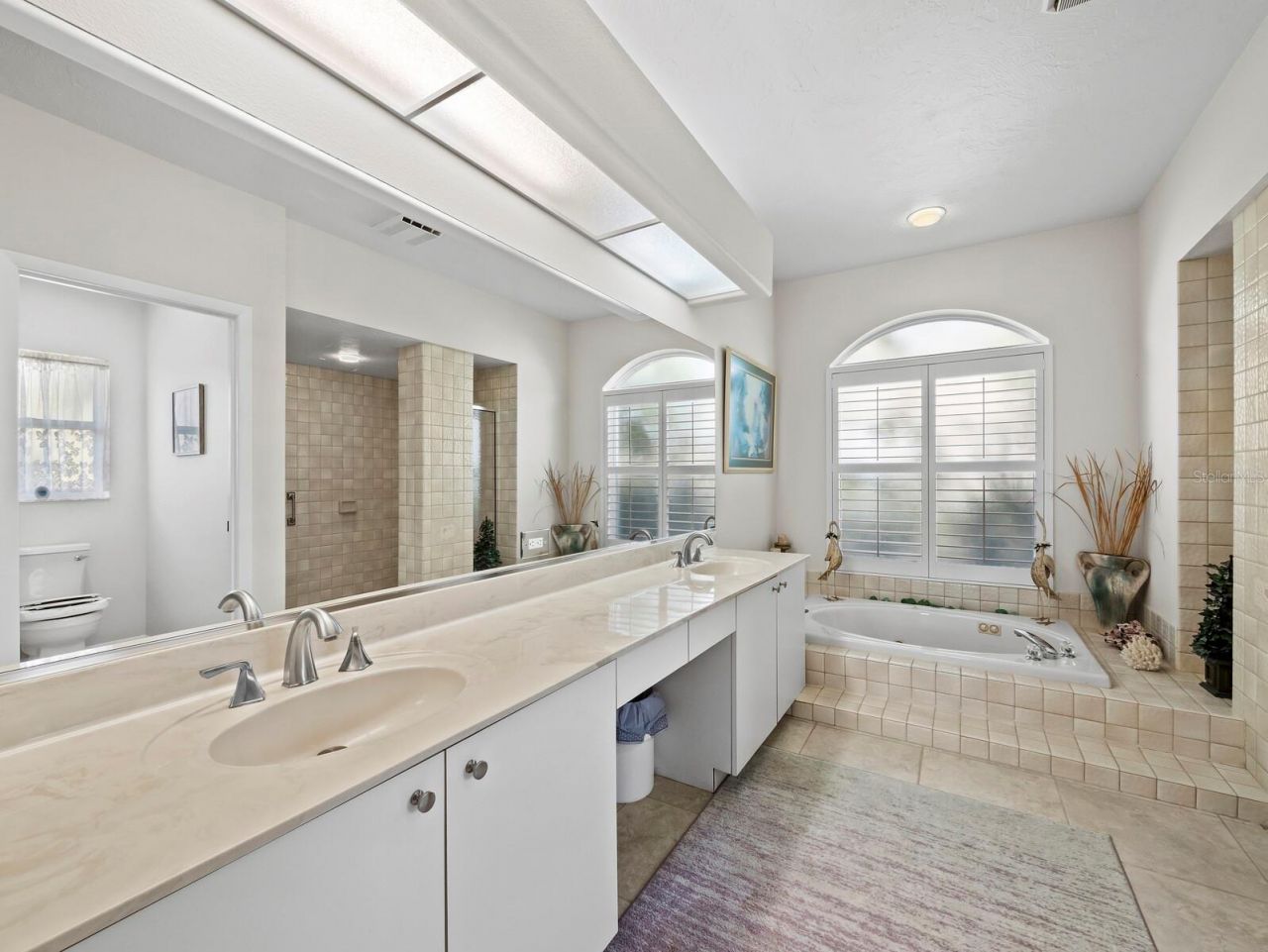 8615 Woodbriar Drive, Sarasota, FL 34238 Photo