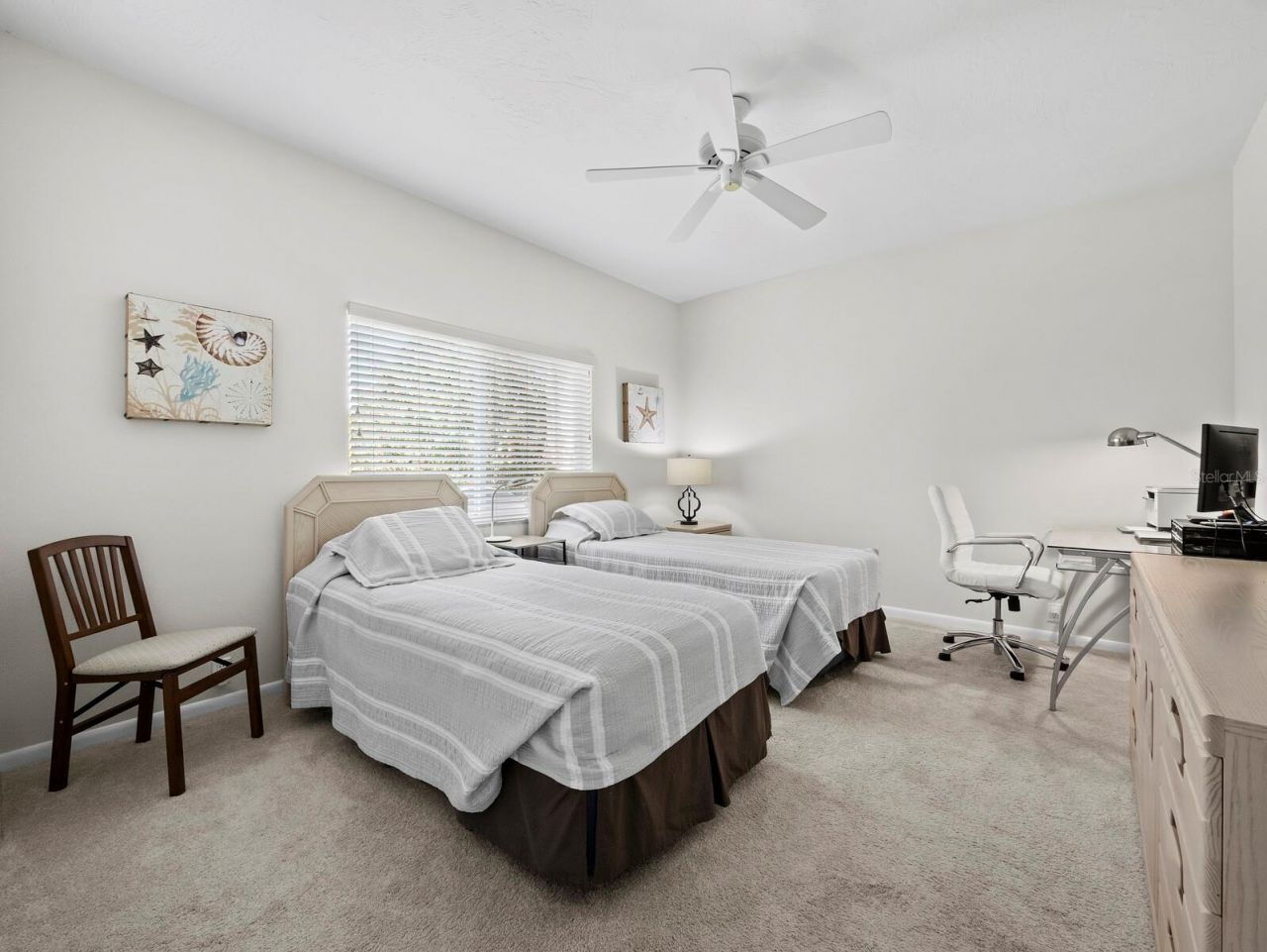 8615 Woodbriar Drive, Sarasota, FL 34238 Photo