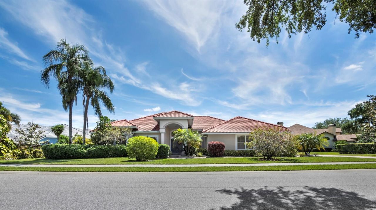 8615 Woodbriar Drive, Sarasota, FL 34238 Photo