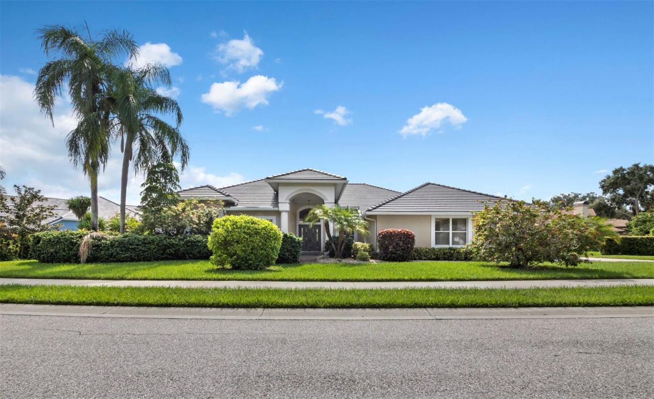 8615 Woodbriar Drive, Sarasota, FL 34238 Photo