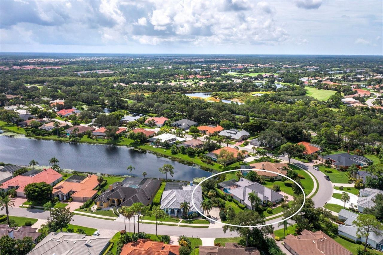 8615 Woodbriar Drive, Sarasota, FL 34238 Photo