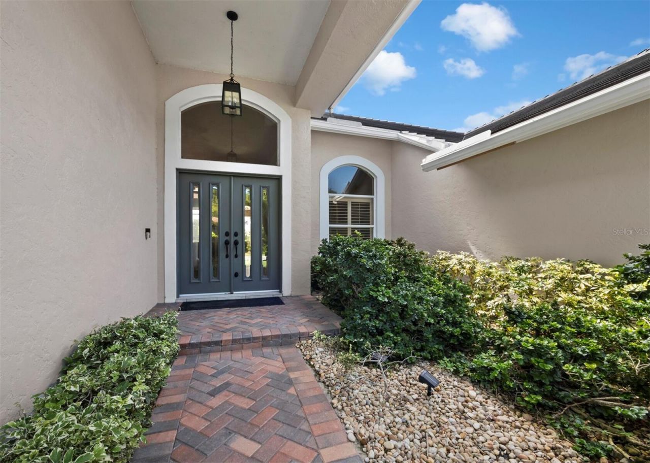8615 Woodbriar Drive, Sarasota, FL 34238 Photo