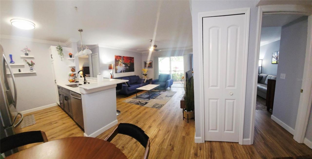 850 S Tamiami Trail , Unit 308, Sarasota, FL 34236 Photo