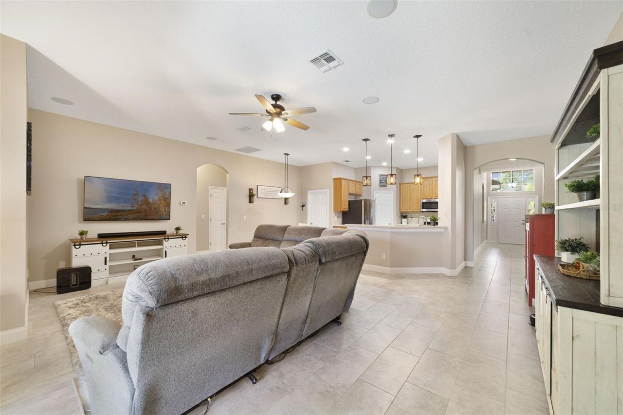 6695 Lake Carlisle Boulevard , Orlando, FL 32829 Photo