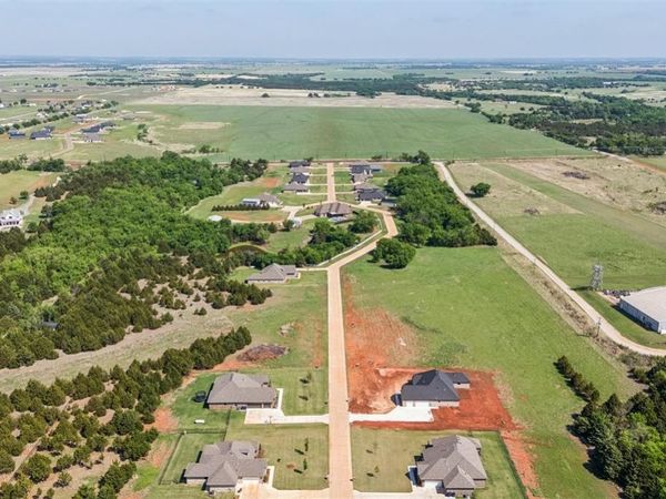 9525 Regado Court, Guthrie, OK 73044