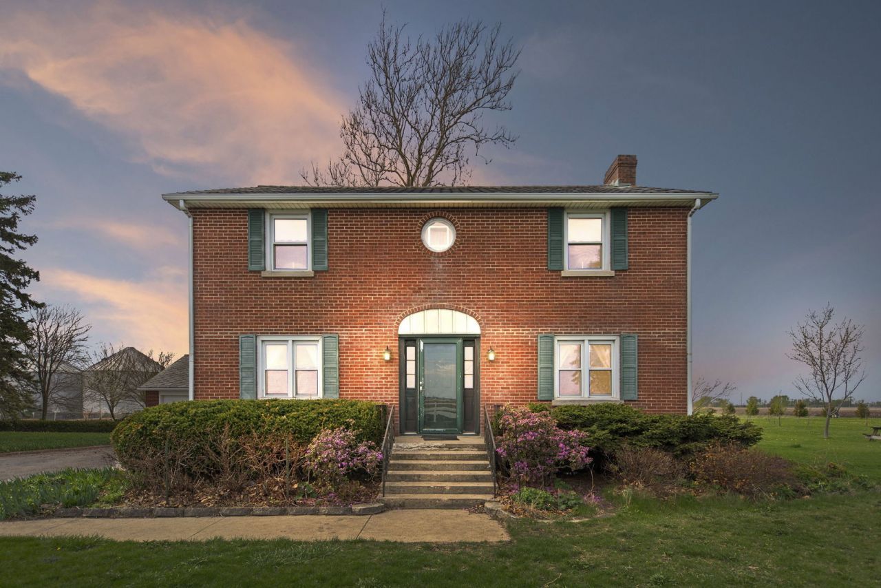 9458 N State Route 45/52 , Manteno, IL 60950