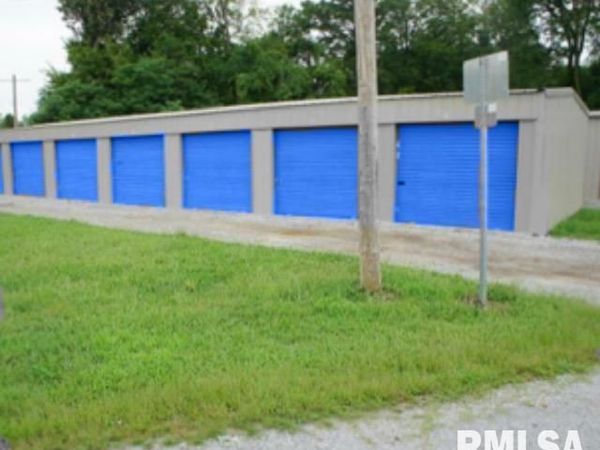 403 Crockett Street , Metropolis, IL 62960