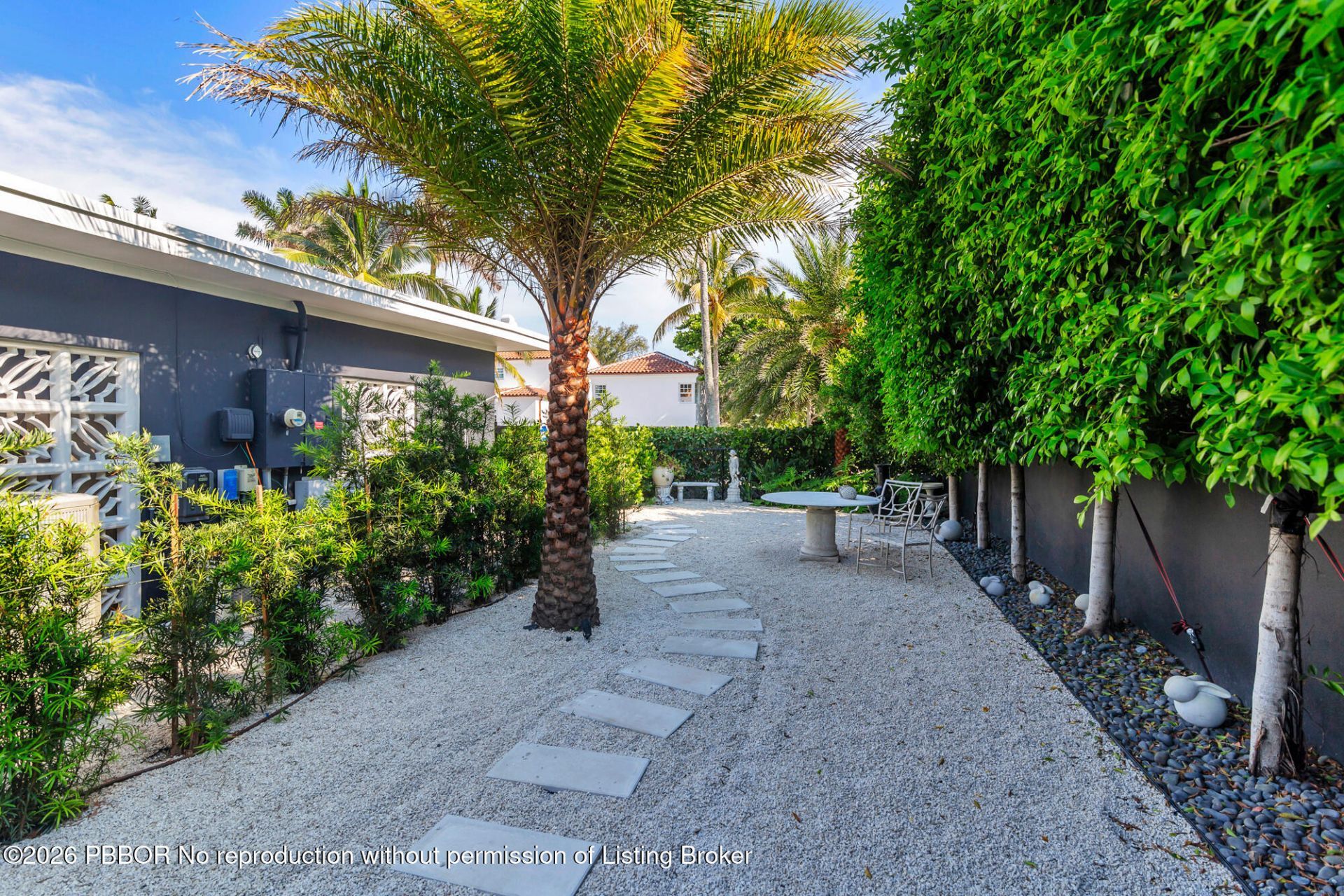 185 Almeria Road, West Palm Beach, FL 33405 Photo