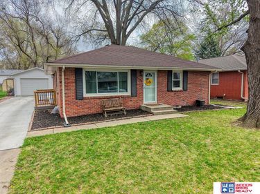 2340 S 58th Street , Lincoln, NE 68506