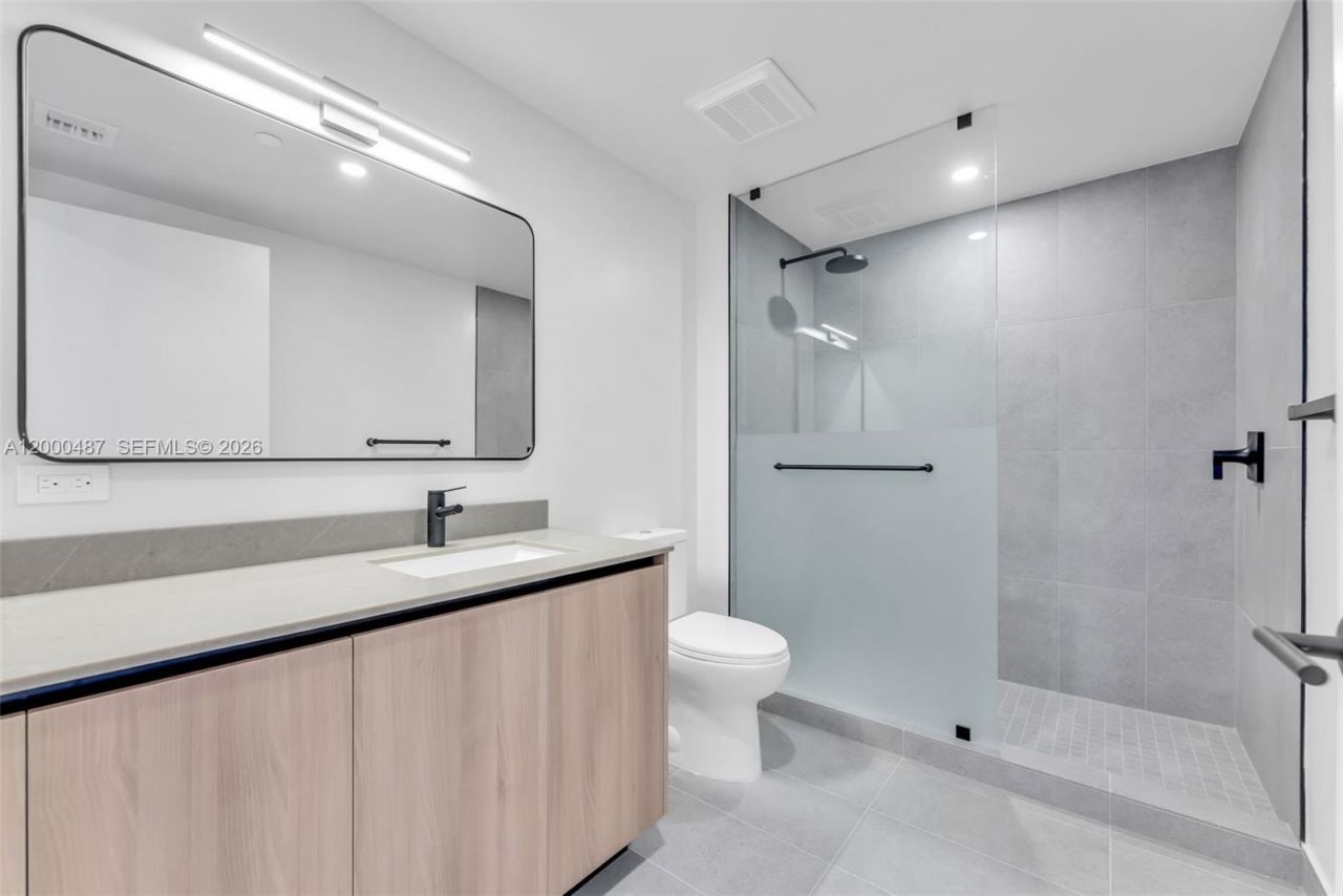 121 NE 5 St , Unit 3112, Miami, FL 33132 Photo