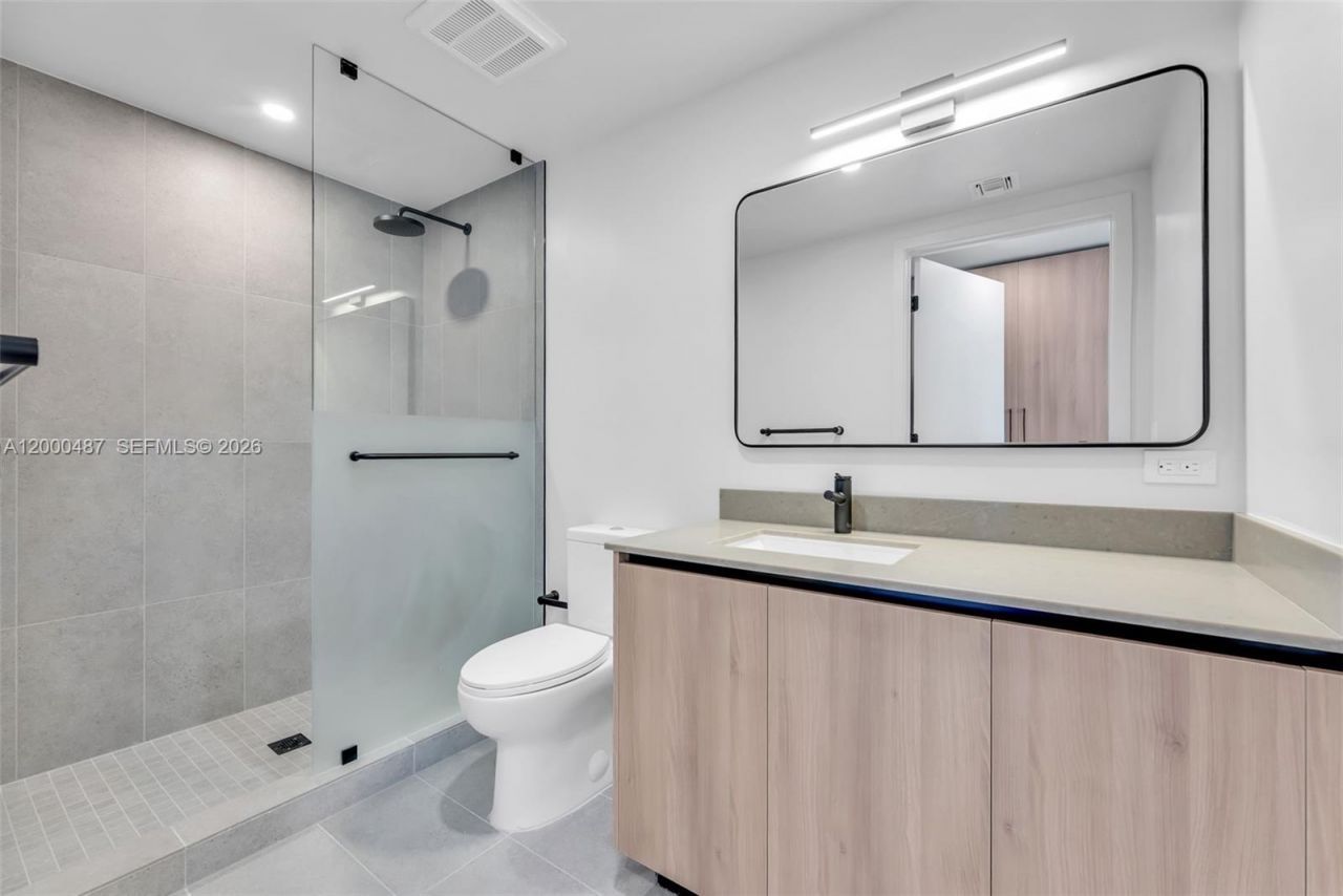 121 NE 5 St , Unit 3112, Miami, FL 33132 Photo