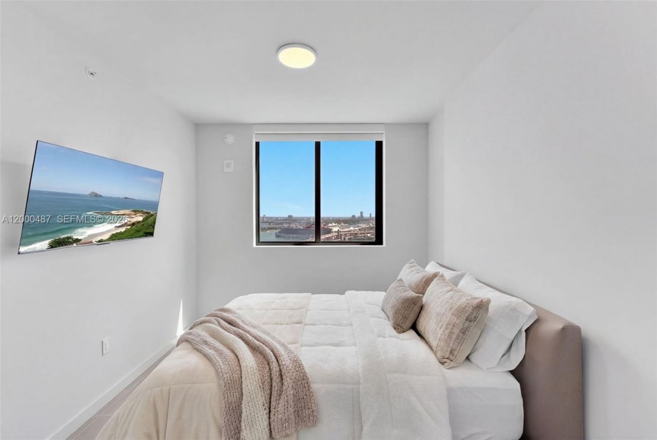 121 NE 5 St , Unit 3112, Miami, FL 33132 Photo