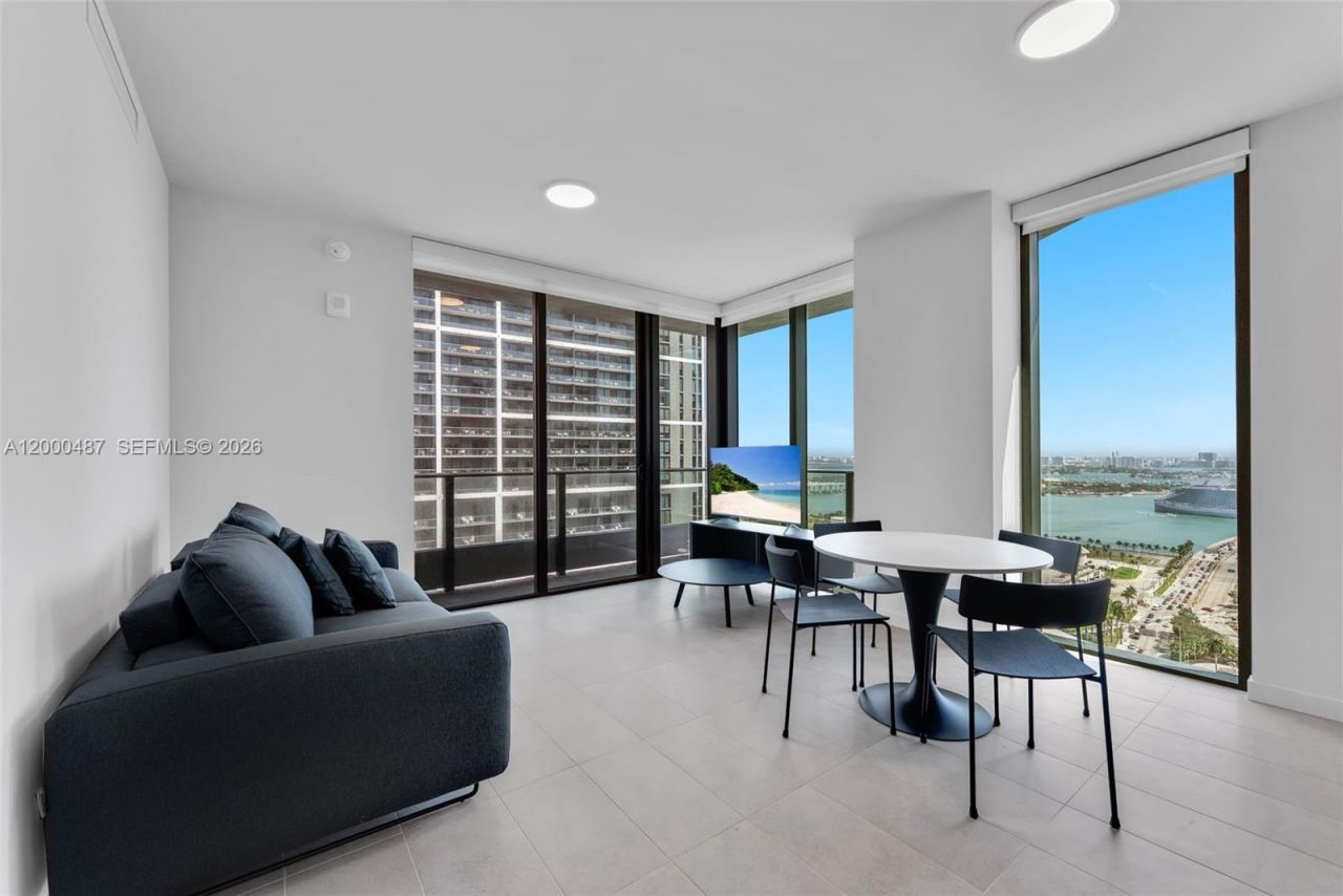 121 NE 5 St , Unit 3112, Miami, FL 33132 Photo