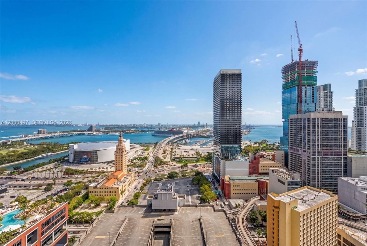 121 NE 5 St , Unit 3112, Miami, FL 33132 Photo