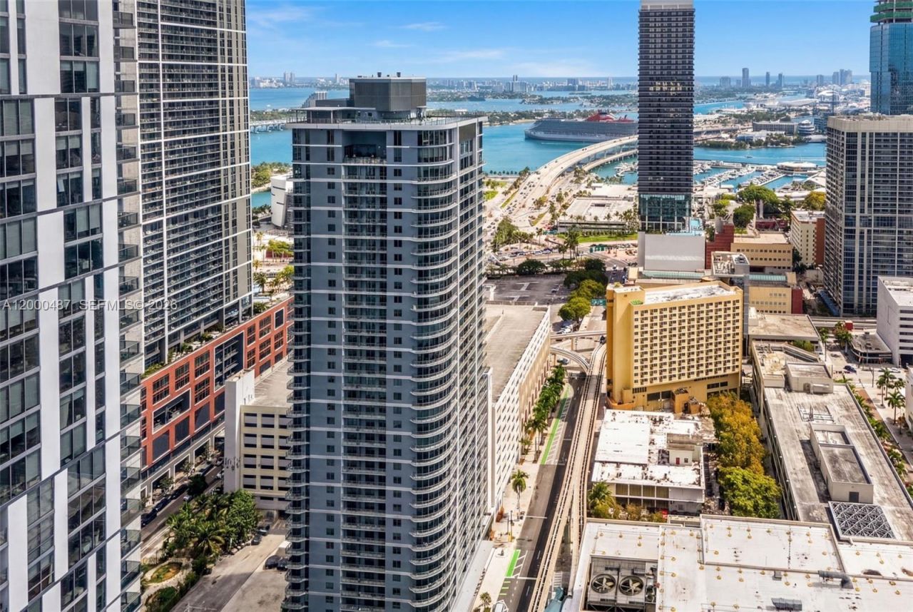 121 NE 5 St , Unit 3112, Miami, FL 33132 Photo