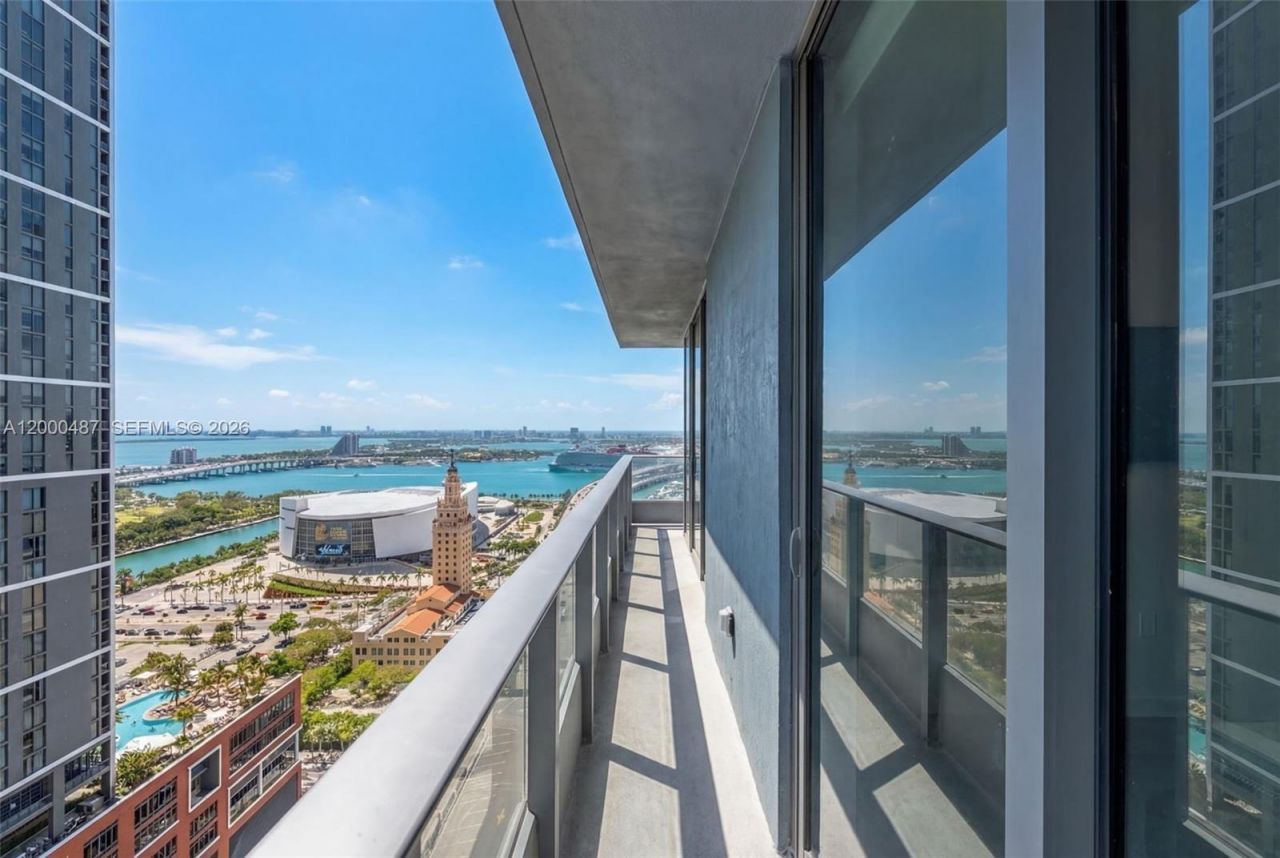 121 NE 5 St , Unit 3112, Miami, FL 33132 Photo