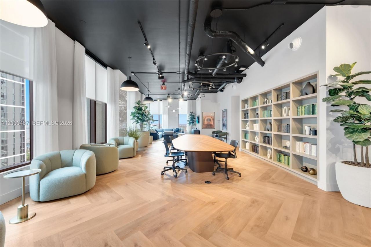 121 NE 5 St , Unit 3112, Miami, FL 33132 Photo