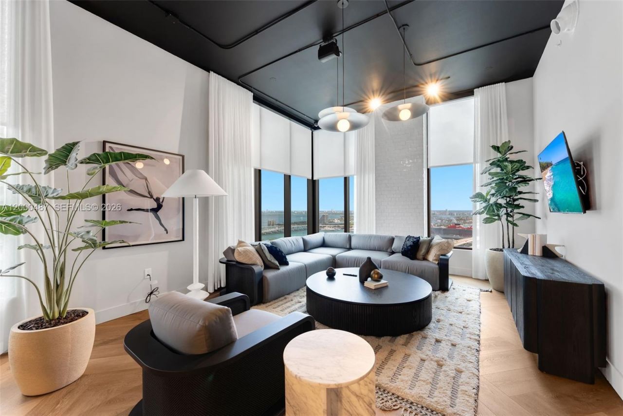 121 NE 5 St , Unit 3112, Miami, FL 33132 Photo