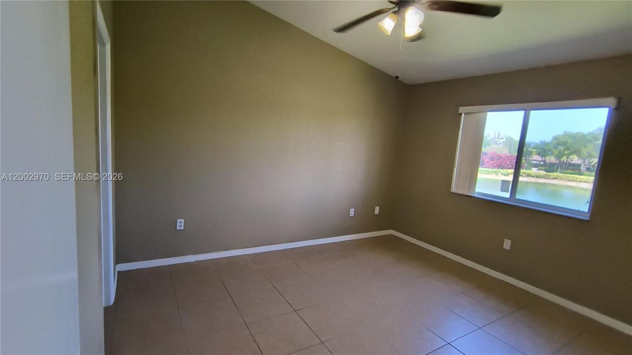 985 NE 34th Ave, Unit 204, Homestead, FL 33033 Photo