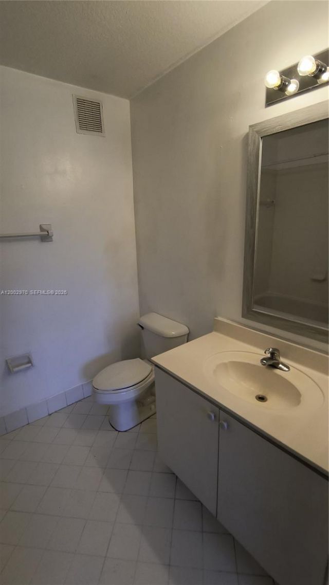 985 NE 34th Ave, Unit 204, Homestead, FL 33033 Photo