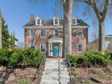 3715 Upton Avenue S, Minneapolis, MN 55410