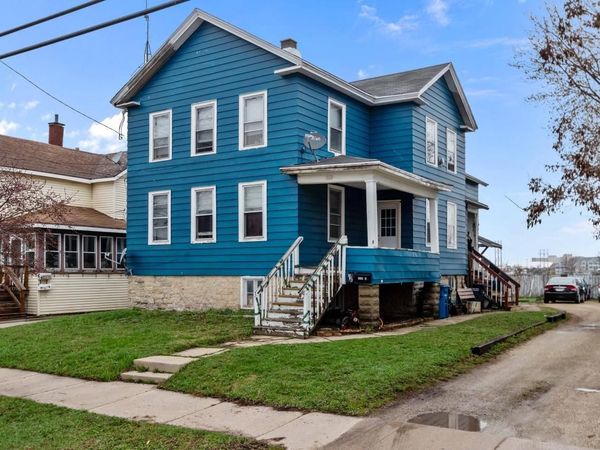 326 W 6TH AVENUE, Oshkosh, WI 54902