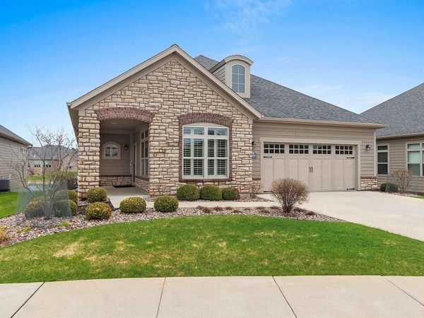 200 RACCOON BERRY WAY, Green Bay, WI 54311