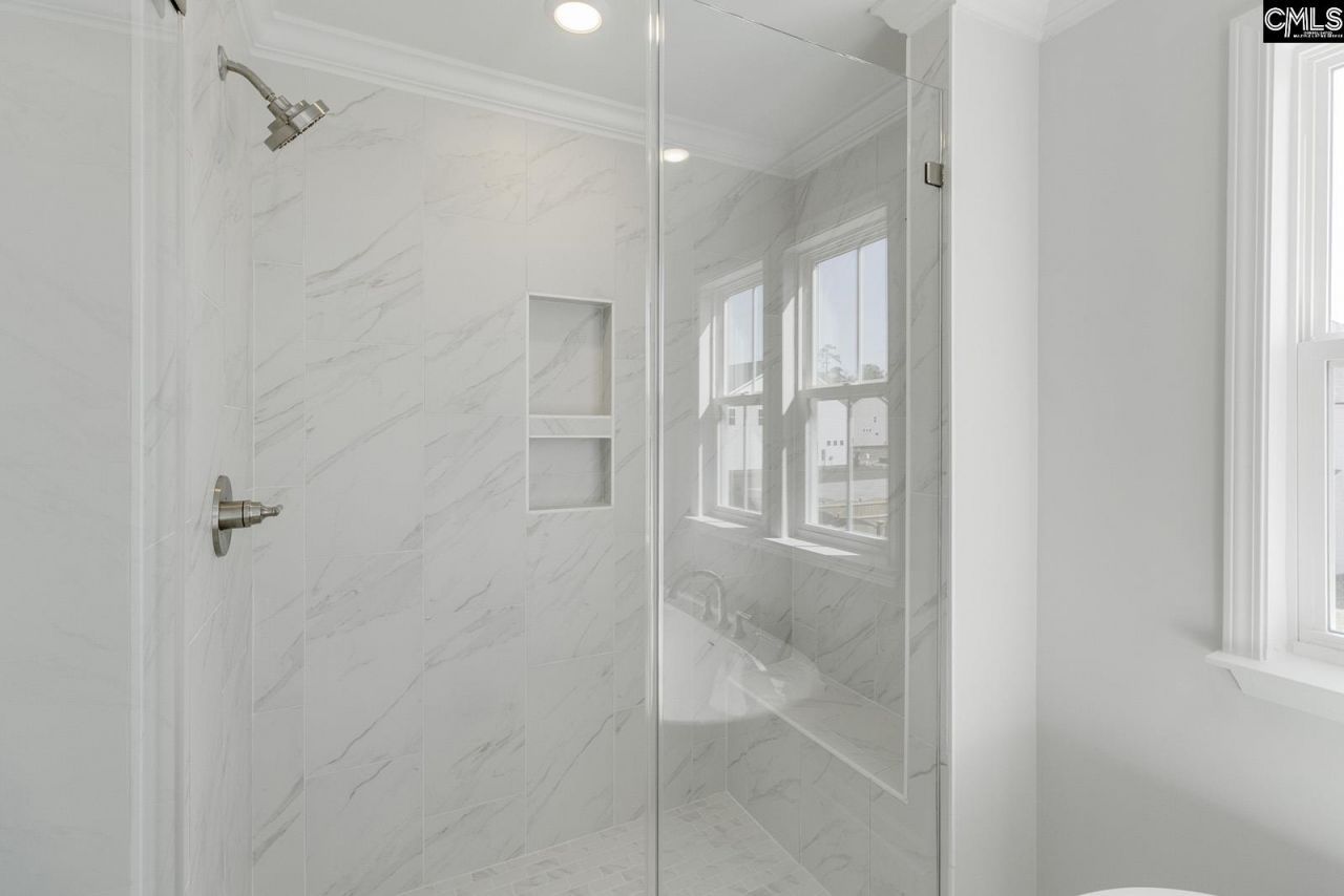 625 Falling Leaf Lane  Photo 17