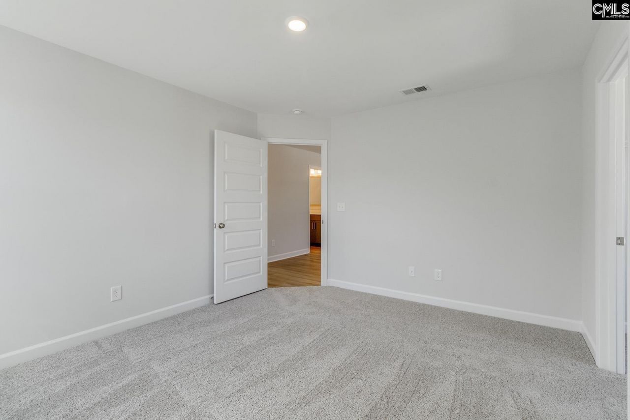625 Falling Leaf Lane Photo 28