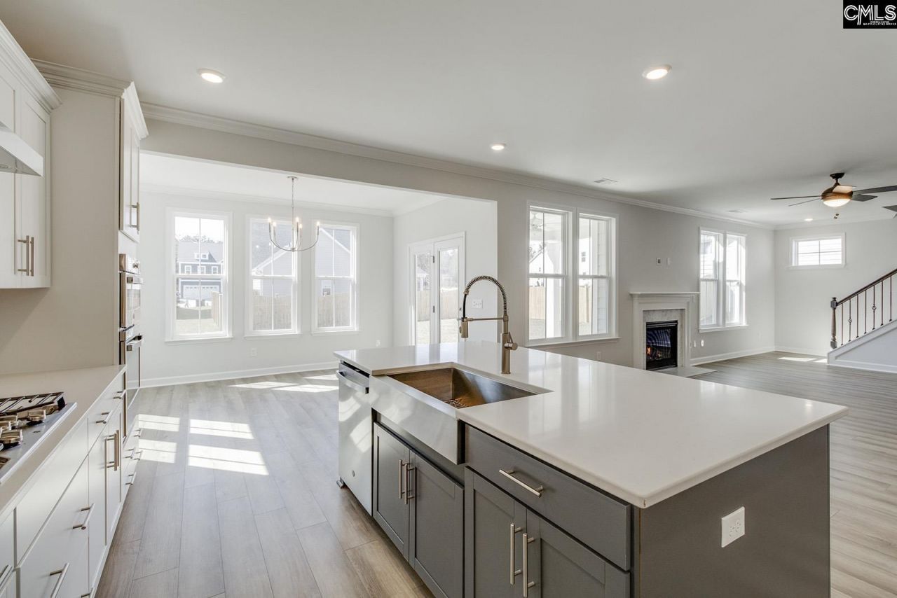 625 Falling Leaf Lane  Photo 9