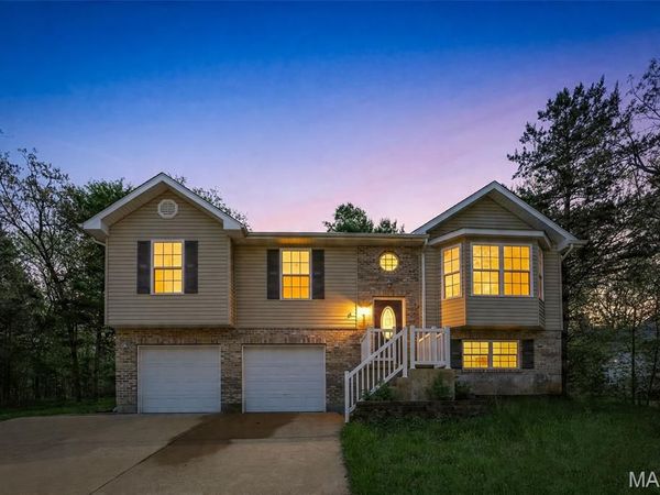 1022 S Lakeview Drive, De Soto, MO 63020