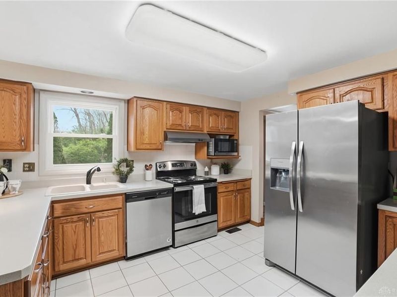 6650 Ranch Hill Drive, Clayton, OH 45415 Photo 12