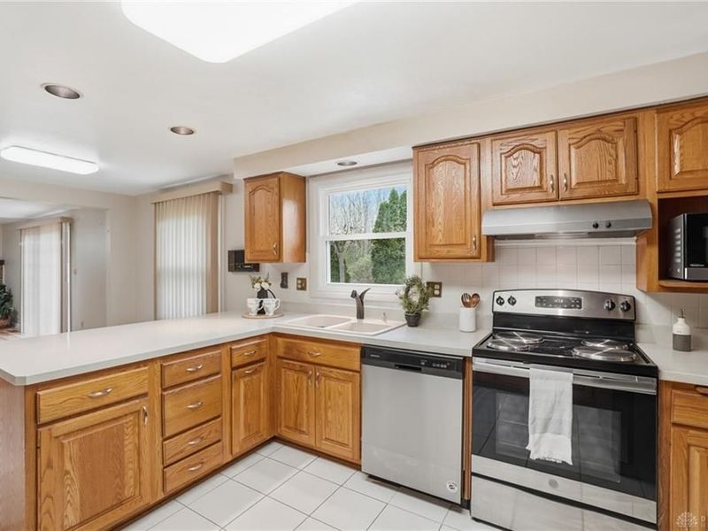 6650 Ranch Hill Drive, Clayton, OH 45415 Photo 13