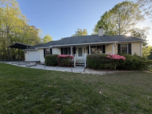 95 Indian Pointe DR , Hardy, VA 24101